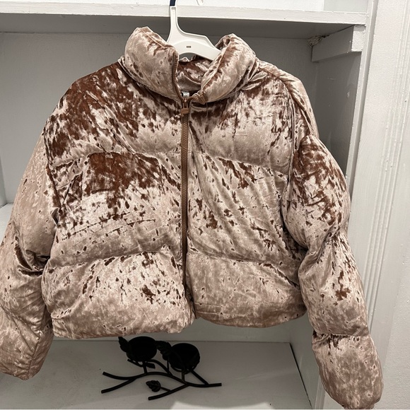 Fabletics Puffer Coat - Picture 1 of 2